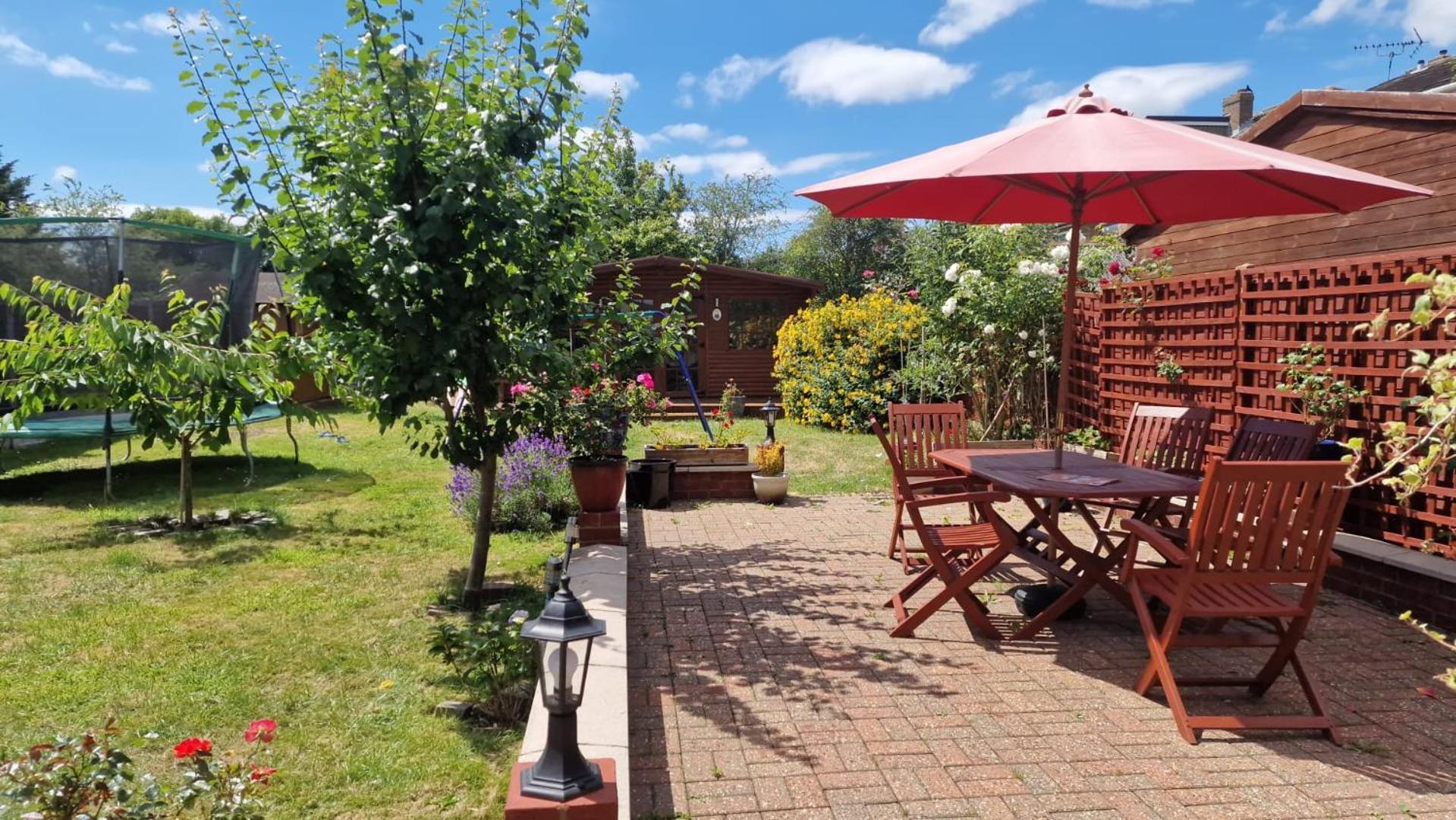 Studio Flat On Straight Road, Harold Hill, Havering Εξωτερικό φωτογραφία